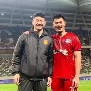 开云体育app-以老带新!吉翔领衔多名“老人”驰援新江苏队，新赛季目标冲乙